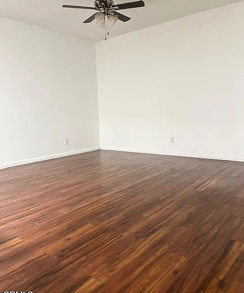 221 Rosewood St — Photo 13