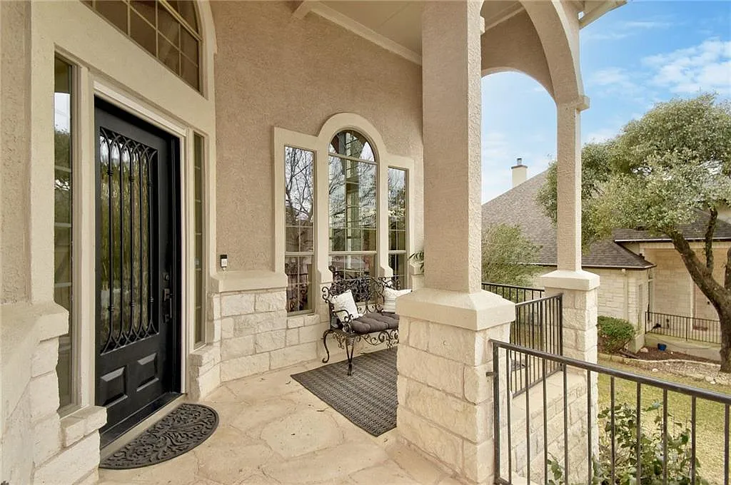 Building Photo - 9903 Tree Bend Cv