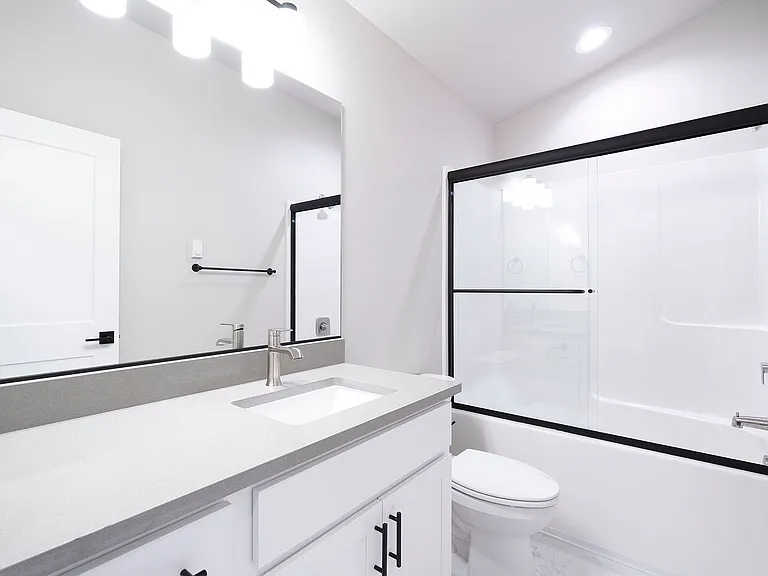 15893 SE Washington Ct — Photo 18