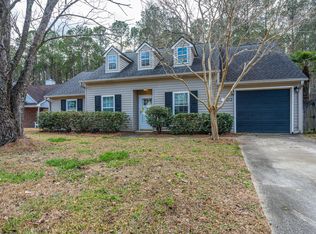 212 Apache Dr, Summerville, SC 29483