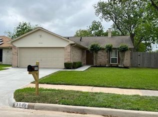 7502 Trabajo Dr, Houston, TX 77083
