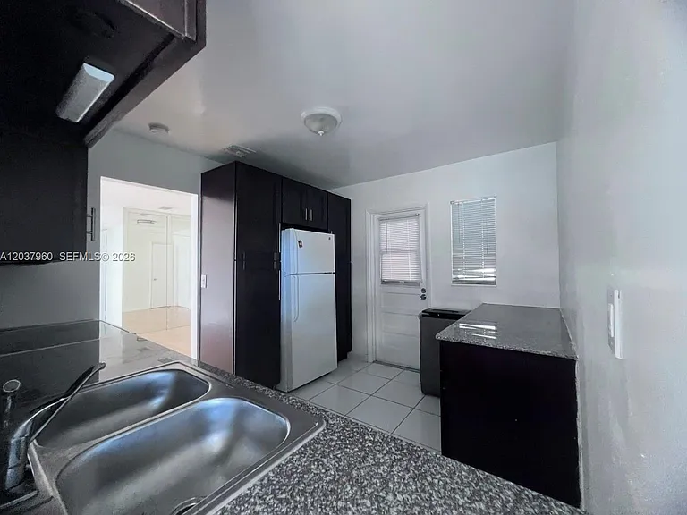 2430 SW 81st Ave #408 — Photo 7
