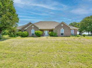 28733 Brangus Rd, Maud, OK 74854