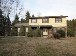 141 Governor Markham Dr, Glen Mills, PA 19342