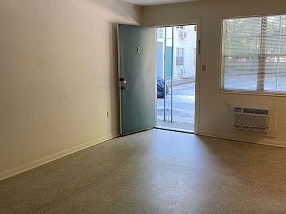 3rd image of 2901 NW 14th St APT 2