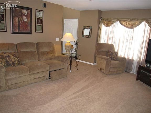 4th image of 4064 Heather Hill Ct