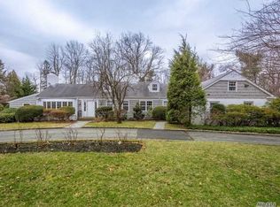 17 Bonnie Heights Rd, Manhasset, NY 11030