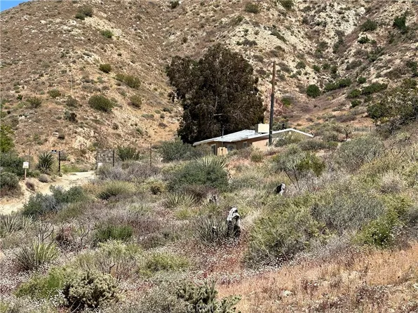 51861 Oregon Trl, Morongo Valley, CA 92256