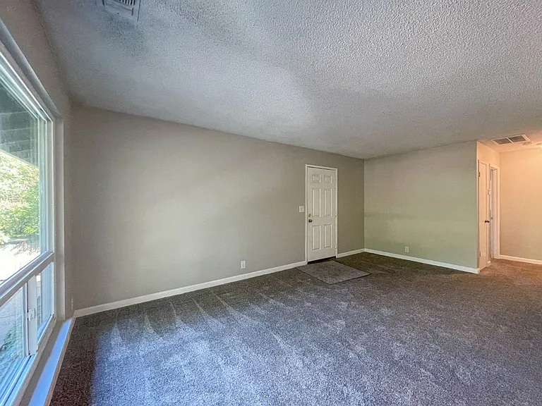 769 Humboldt Ave — Photo 4