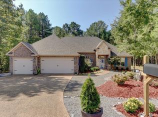 18 Arturo Ln, Hot Springs Village, AR 71909