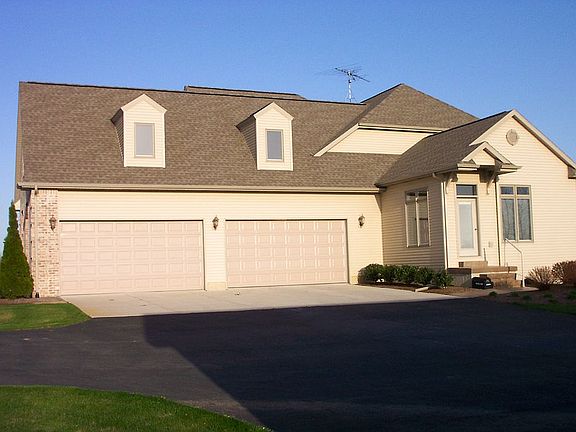 2nd image of 7680 Royal Cove Dr