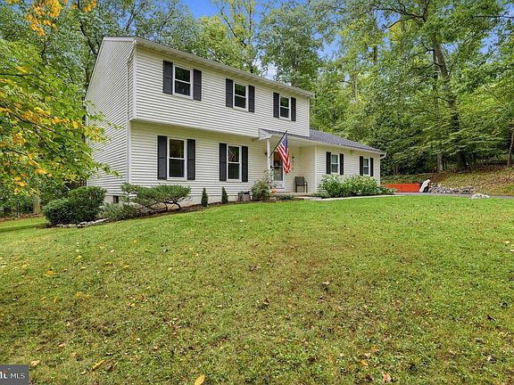 2nd image of 52 Spring Rd