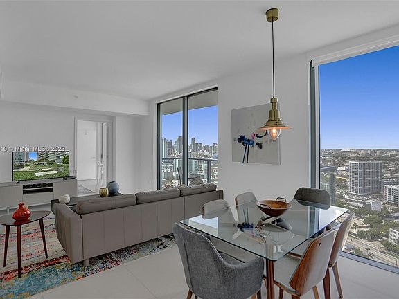 2nd image of 501 NE 31st St Unit 3109