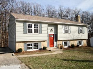 10008 Cotton Farm Rd, Fairfax, VA 22032