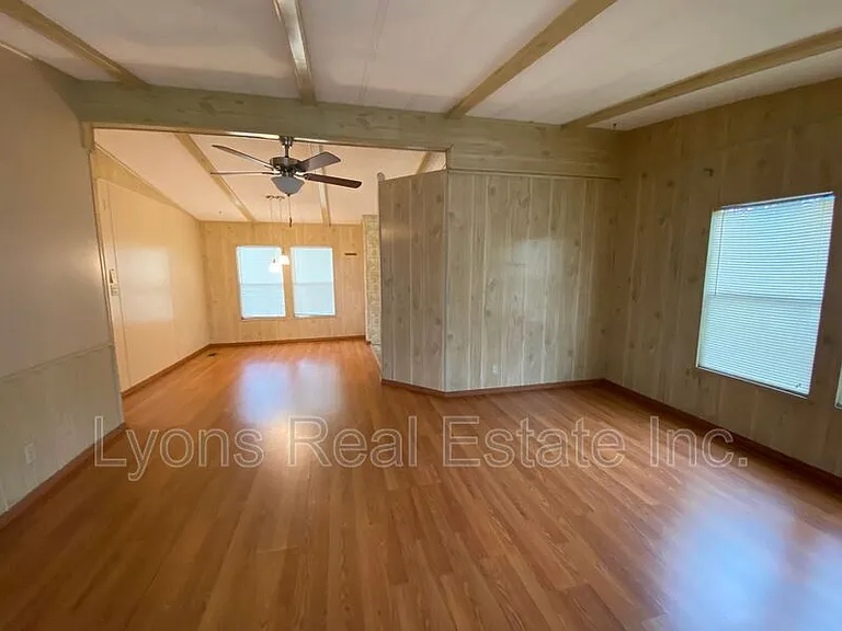 234 Lamplighter Ln — Photo 7