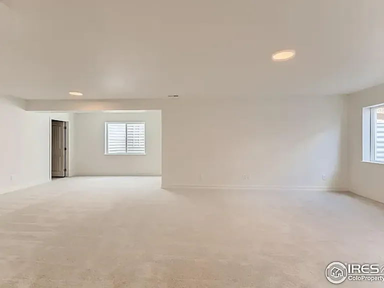 6440 Rolling Creek Dr — Photo 19