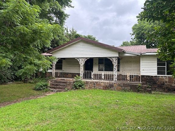 2nd image of 106 S Stand Watie Blvd