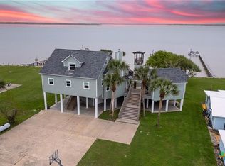 870 County Road 307 N, Pt Lavaca, TX 77979