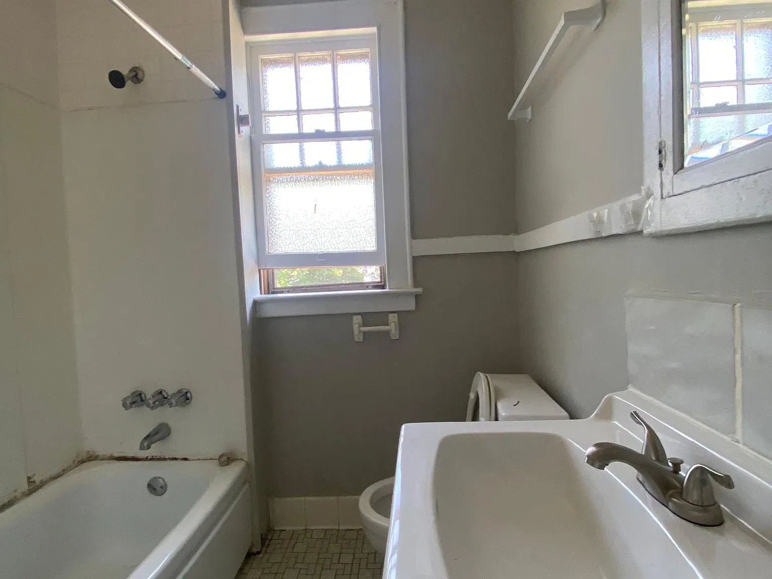 621 Campbell Ave — Photo 4