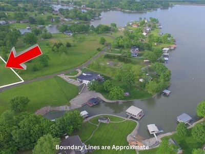 1781 Lake Viking Ter, Gallatin, MO, 64640