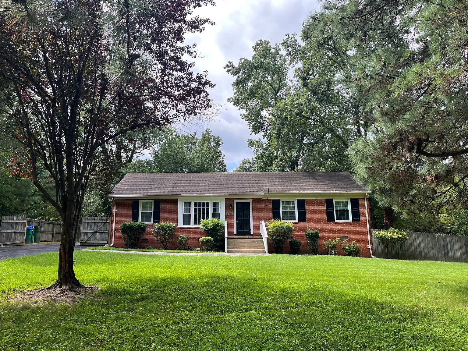 3 bed, 1447 sqft, $2,375 — Photo 2