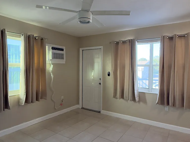 4500 SW 67th Ave #26 — Photo 6