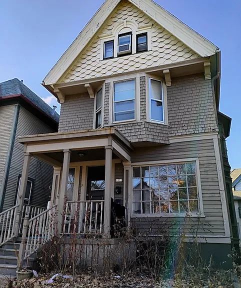 1973 N Farwell Ave #1 — Photo 1