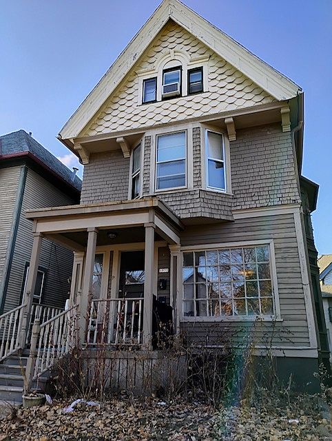 1st image of 1973 N Farwell Ave Unit 1