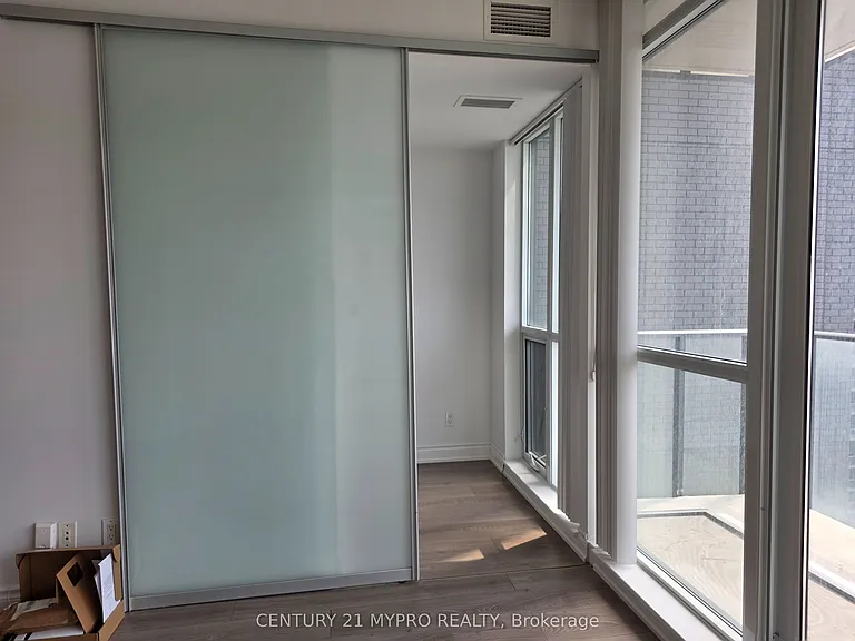 770 Bay St #Penthouse 507 — Photo 11