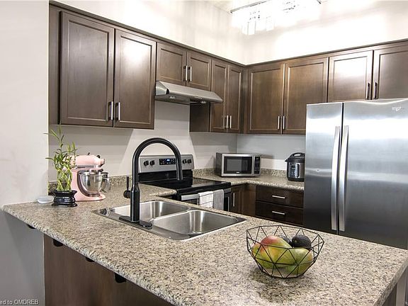 3rd image of 1077 Gordon St #424