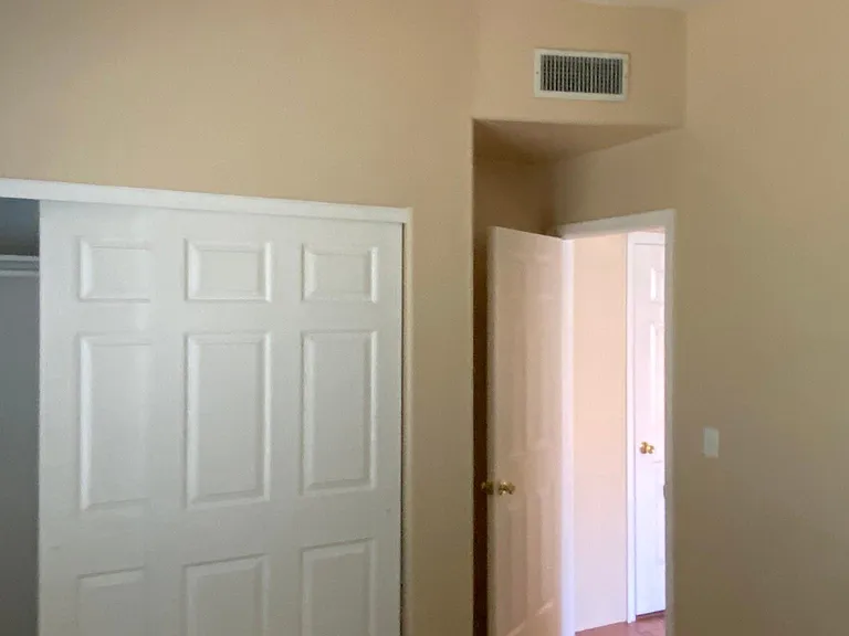3041 E Loretta Dr — Photo 25