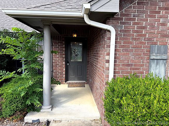 4th image of 1004 Turner Dr