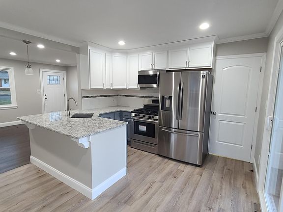 2nd image of 5113 Curtiswood Dr
