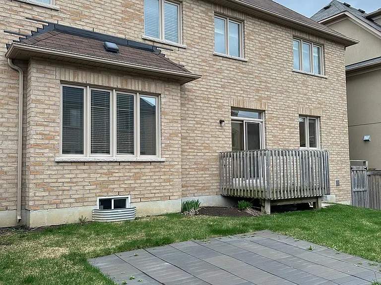 959 Ernest Cousins Cir — Photo 3