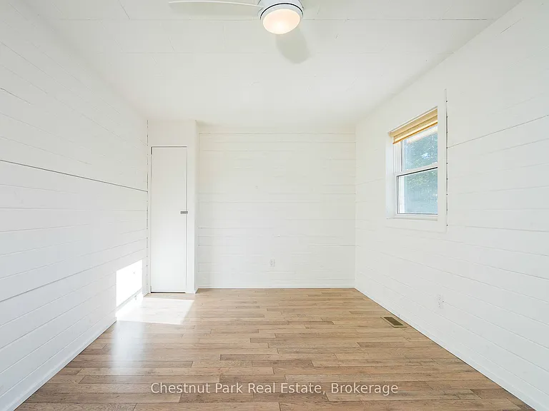 35 Saint Clair St — Photo 36