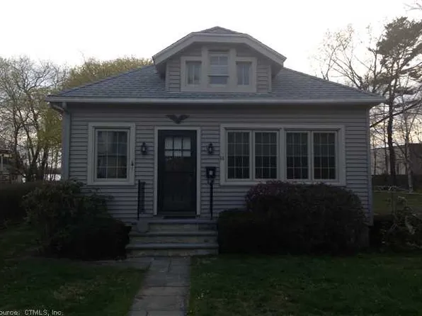 14 Maple Ave, Clinton, CT 06413