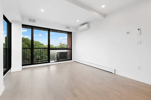 Rented by REAL New York | media 30