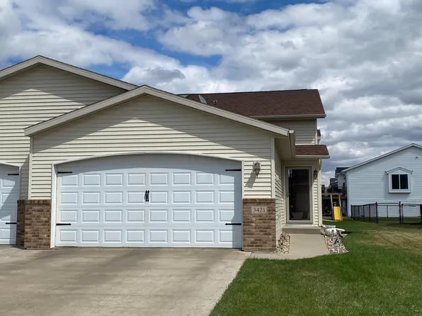 3421 Eagle Run Dr, West Fargo, ND 58078
