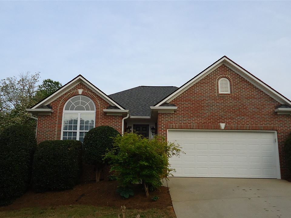 1st image of 214 Kingsley Park Dr