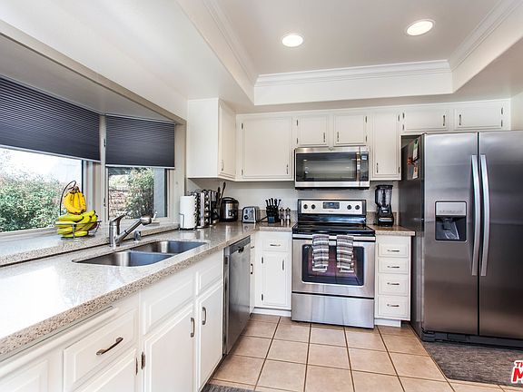 5th image of 15352 Violetlane Way