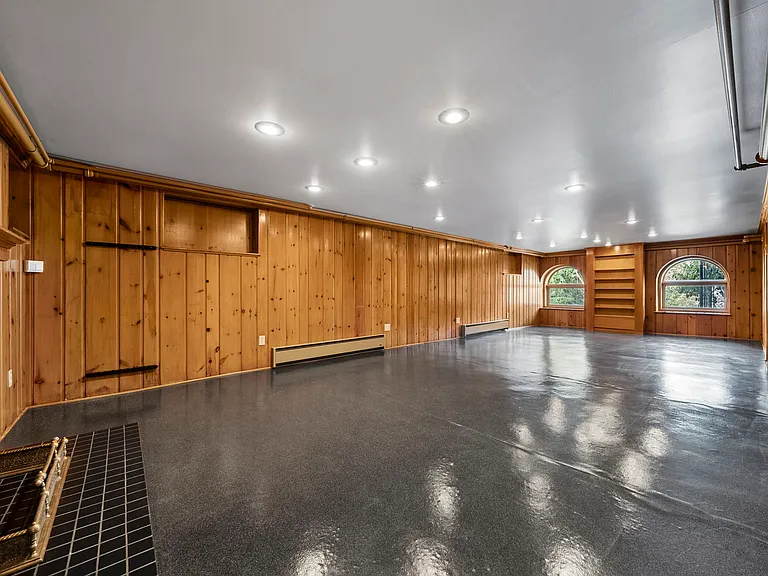 2407 S Garfield St — Photo 44