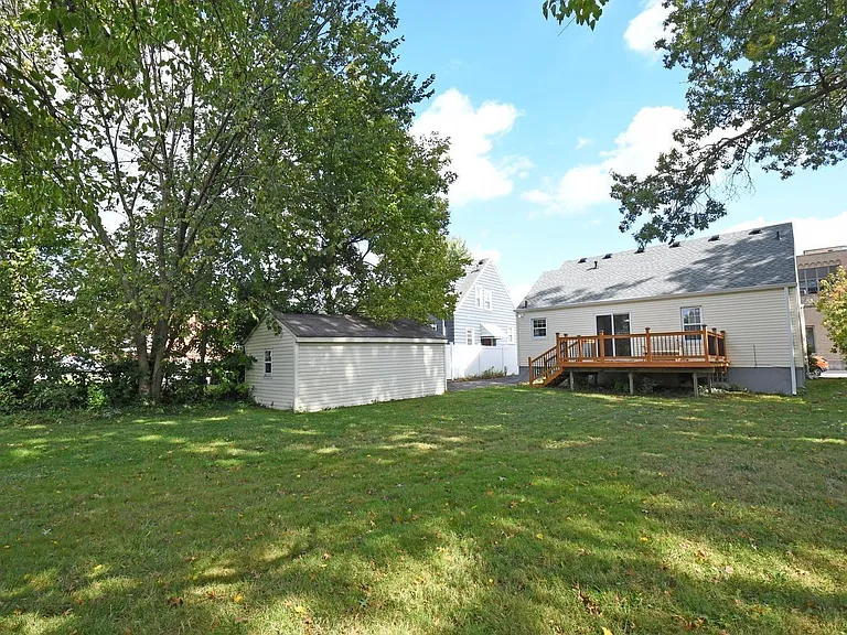 7193 Maryland Ave — Photo 8