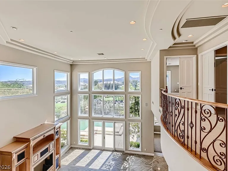 22 Bloomfield Hills Dr — Photo 8