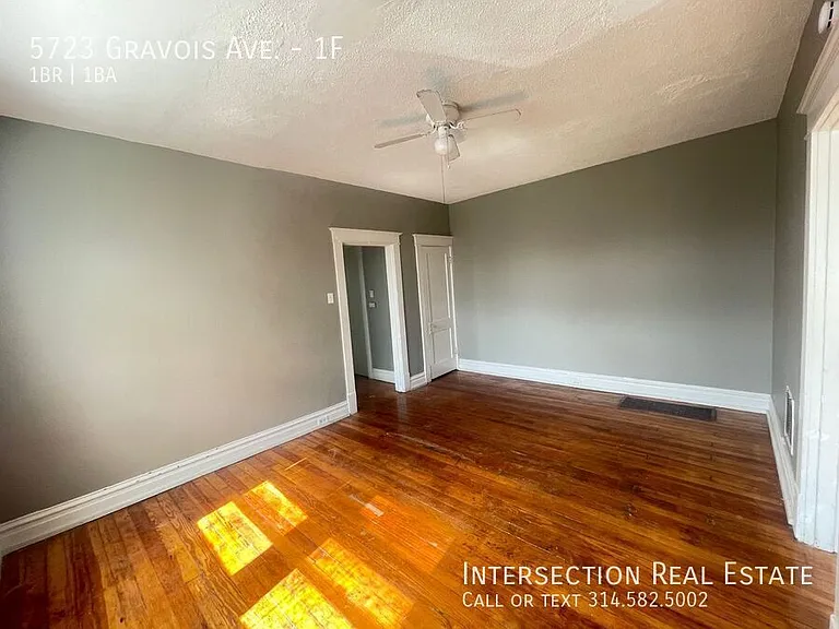 5723 Gravois Ave #1F — Photo 7