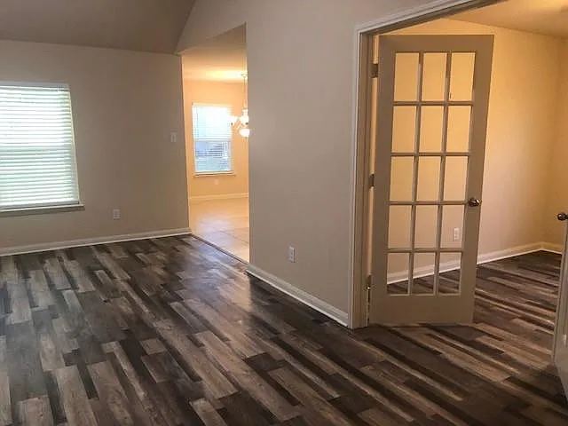 4 bed, 1655 sqft, $2,000 — Photo 4