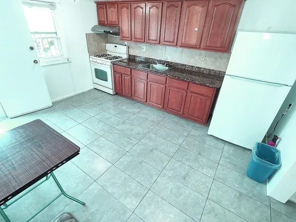 (undisclosed Address), San Francisco, CA 94124