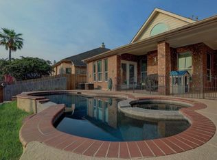 313 Marina Oaks Ct, League City, TX 77573