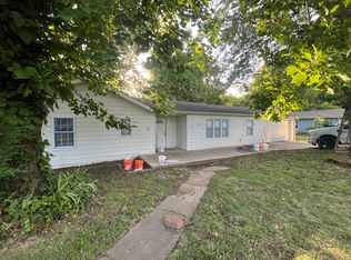4610 N Topping Ave, Kansas City, MO 64117