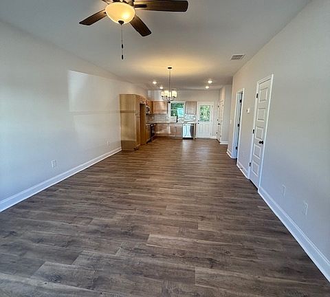 3rd image of 108 Crest Pointe