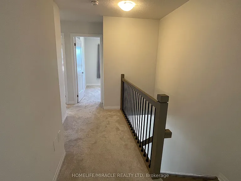 51 Sparrow Ave #20 — Photo 19